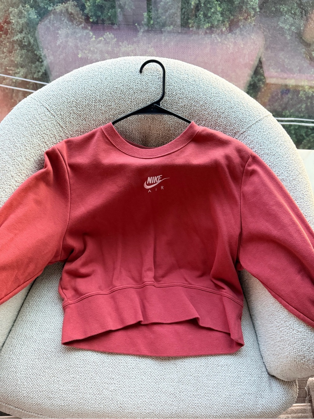 Nike Air Cropped Sweatshirt in Rose